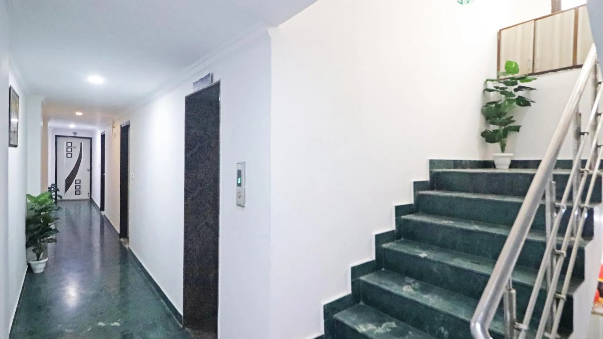 Hotel Clink New Delhi Airport