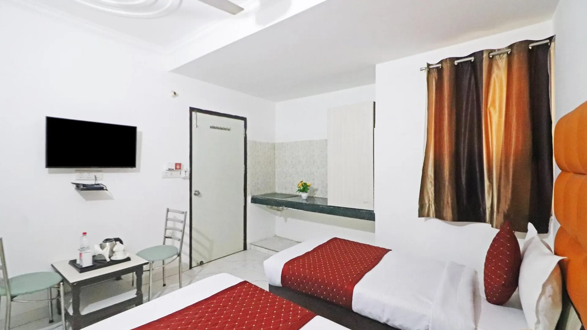 Bed & Breakfast Hotel Clink New Delhi Airport