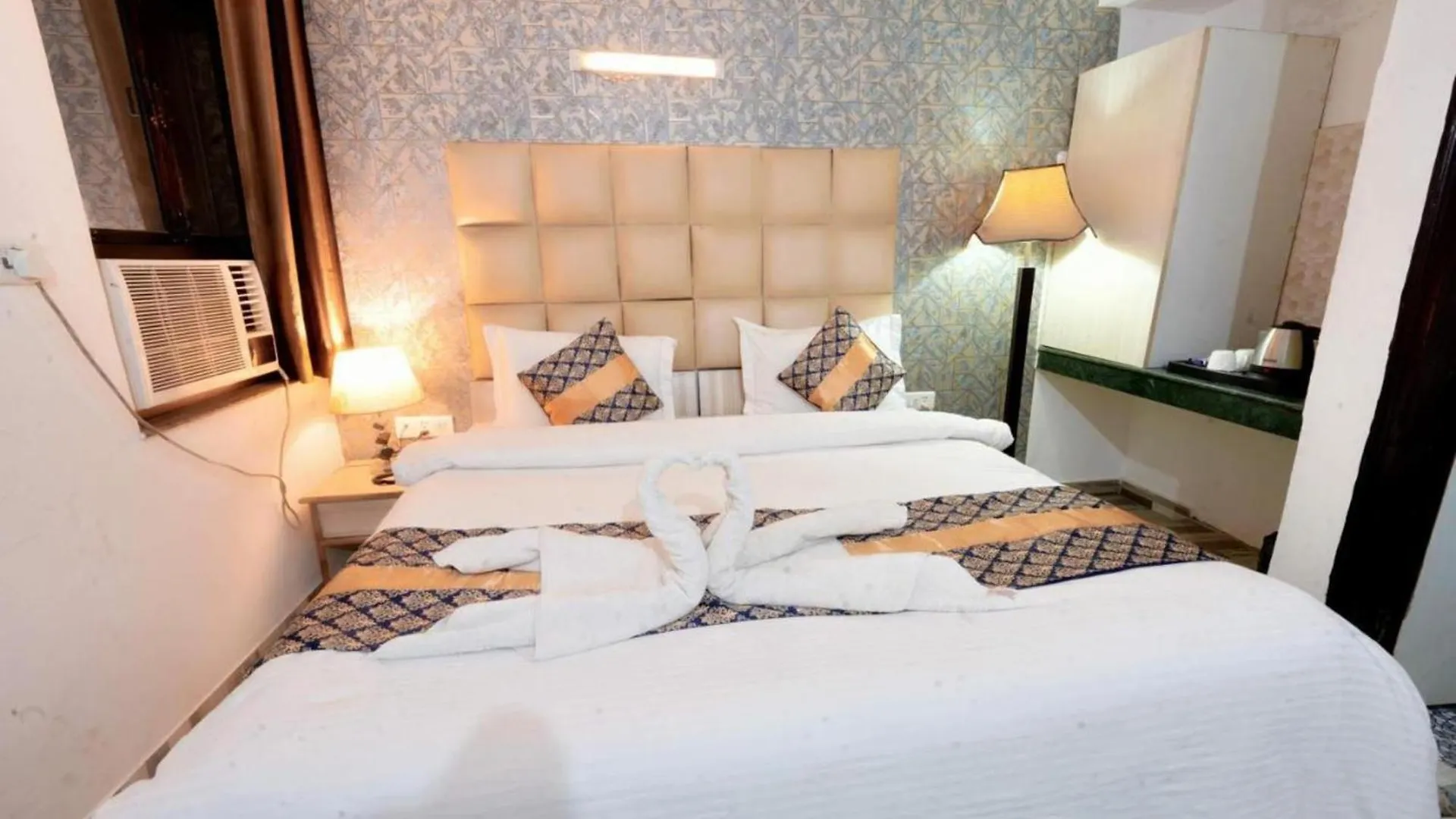 Hotel Clink New Delhi Airport 3*,  India